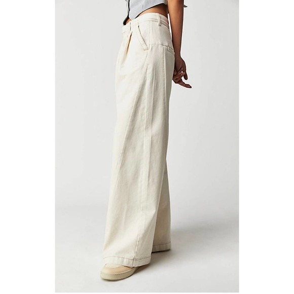 Free People Equinox Wide Leg Denim Trouser NWT Size 4 Pale Blue Gray button fly - Picture 2 of 12